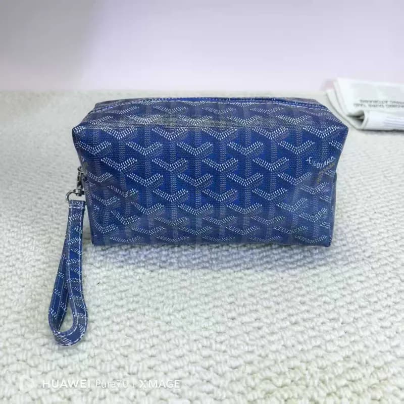 Goyard St. Louis Pouch Monogram Canvas