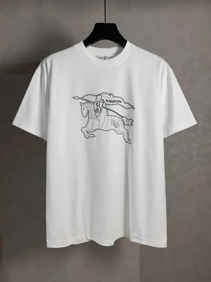 Burberry Graphic T-Shirt Knight Print