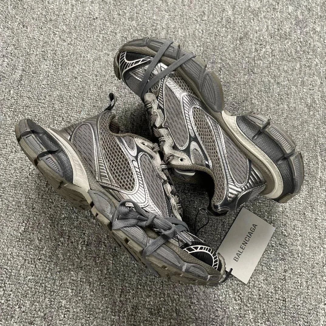 Yeezy 700 Wave Runner — XA版本 · 3XL灰棕
