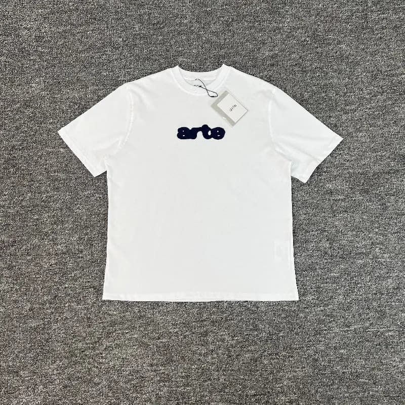 Logo Tee Navy Logo