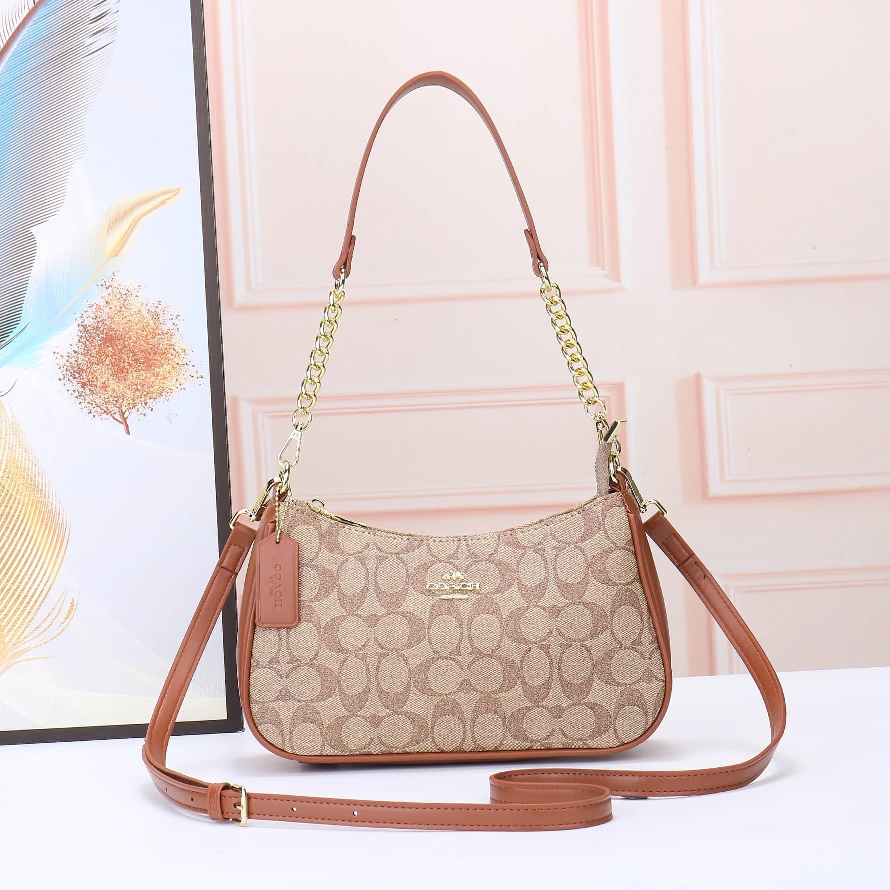 Coach Shoulder Bag Signature Canvas