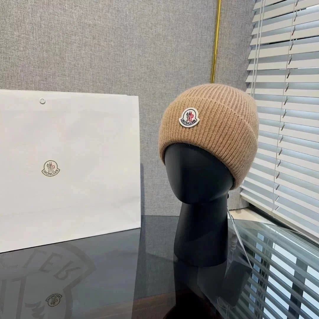Moncler Ribbed Beanie Logo Patch — 21