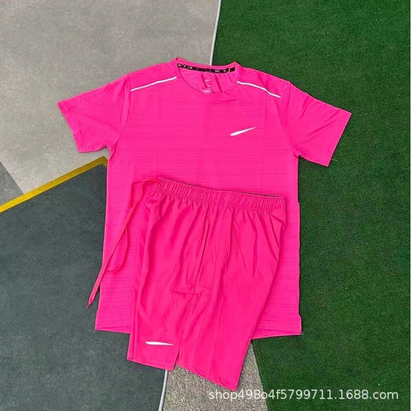 Nike Training Set Vibrant Pink