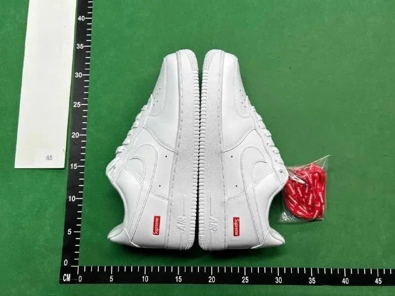 Nike Air Force 1 Low Supreme Box Logo