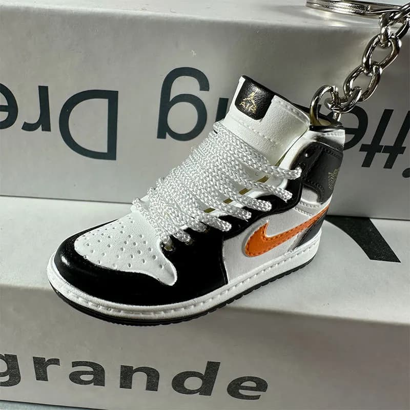 Nike Air Force 1 Low Keychain White/Black/Orange