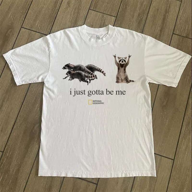 Graphic T-Shirt Raccoon Print