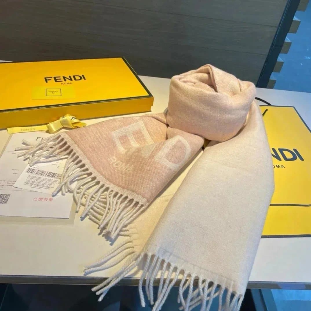 Gucci GG Logo Scarf Two-Tone