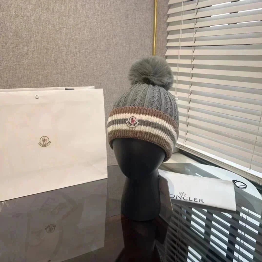 Moncler Ribbed Beanie Classic Logo Patch — 23