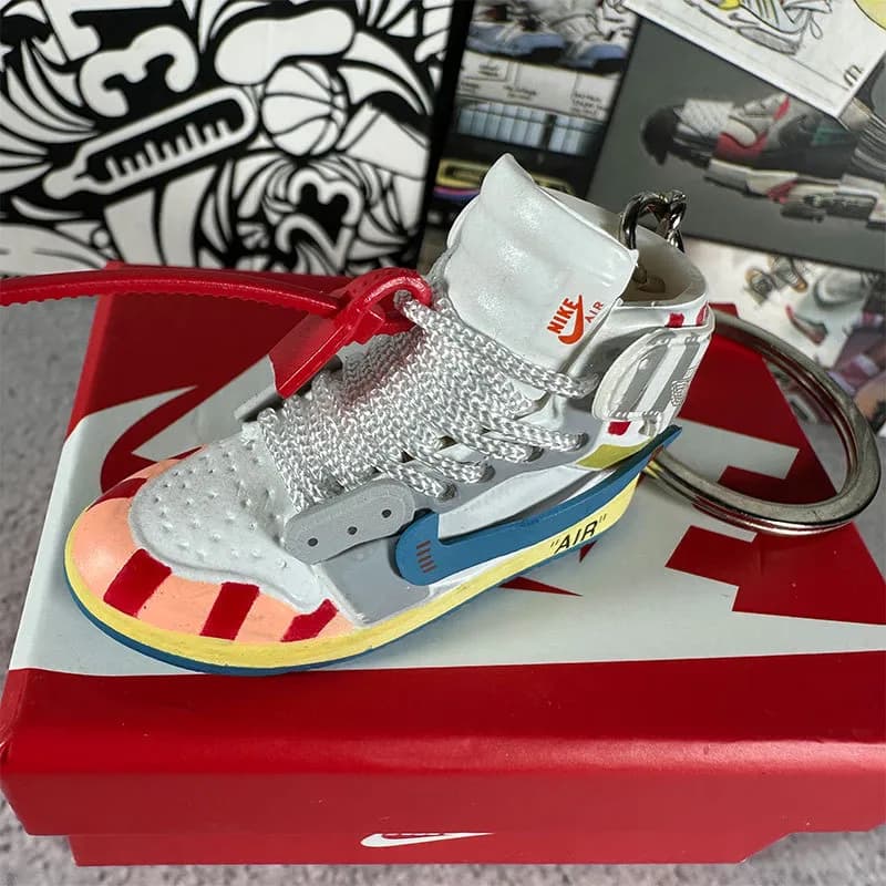 Air Jordan 1 High Miniature Keychain — 17.ow co-branded lollipop + box