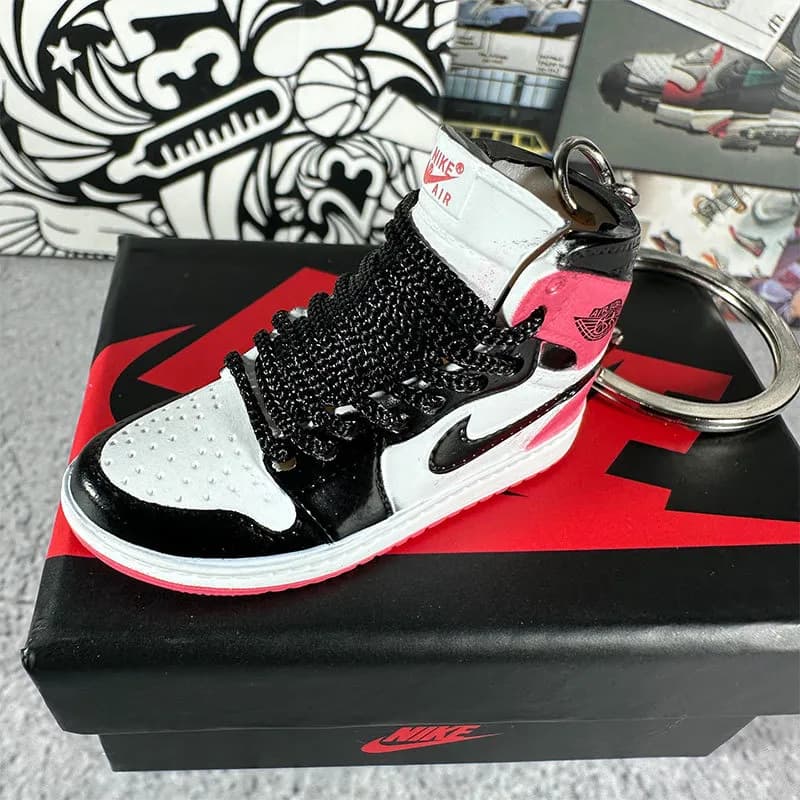 Air Jordan 1 High Miniature Keychain — 29. dirty powder + box