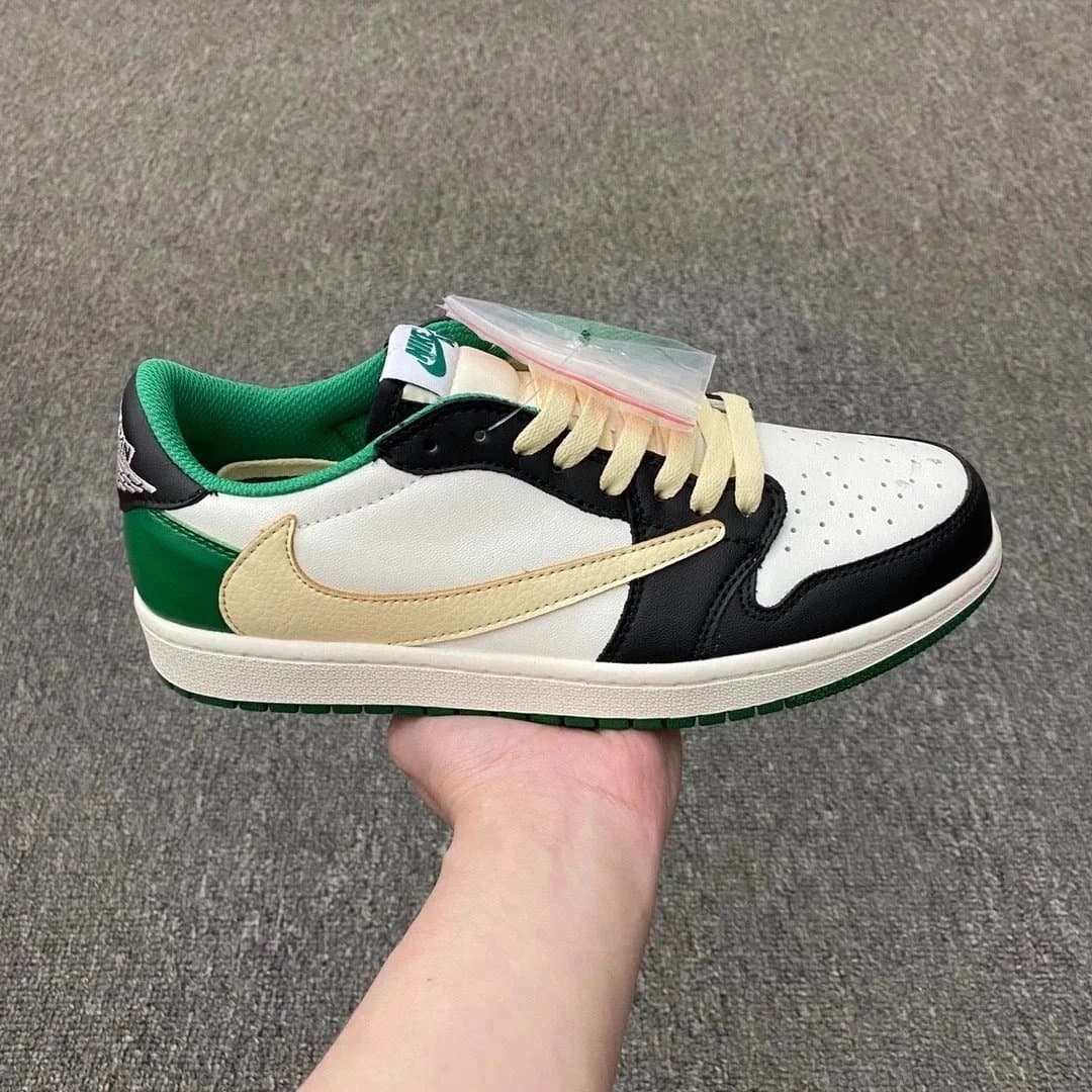 Nike × Travis Scott Dunk Low Cactus Jack — DG011