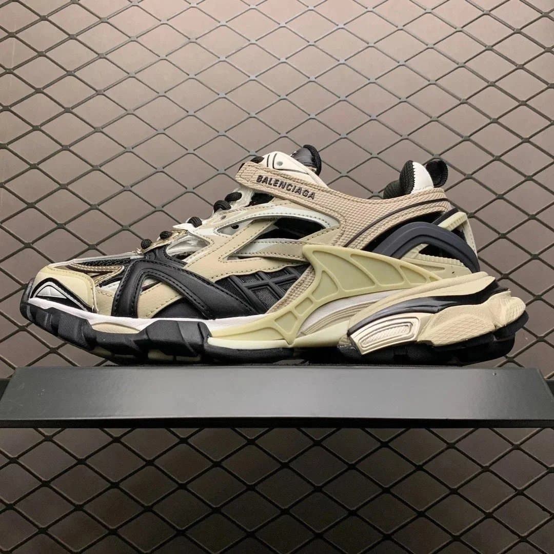 Balenciaga Triple S Beige Black