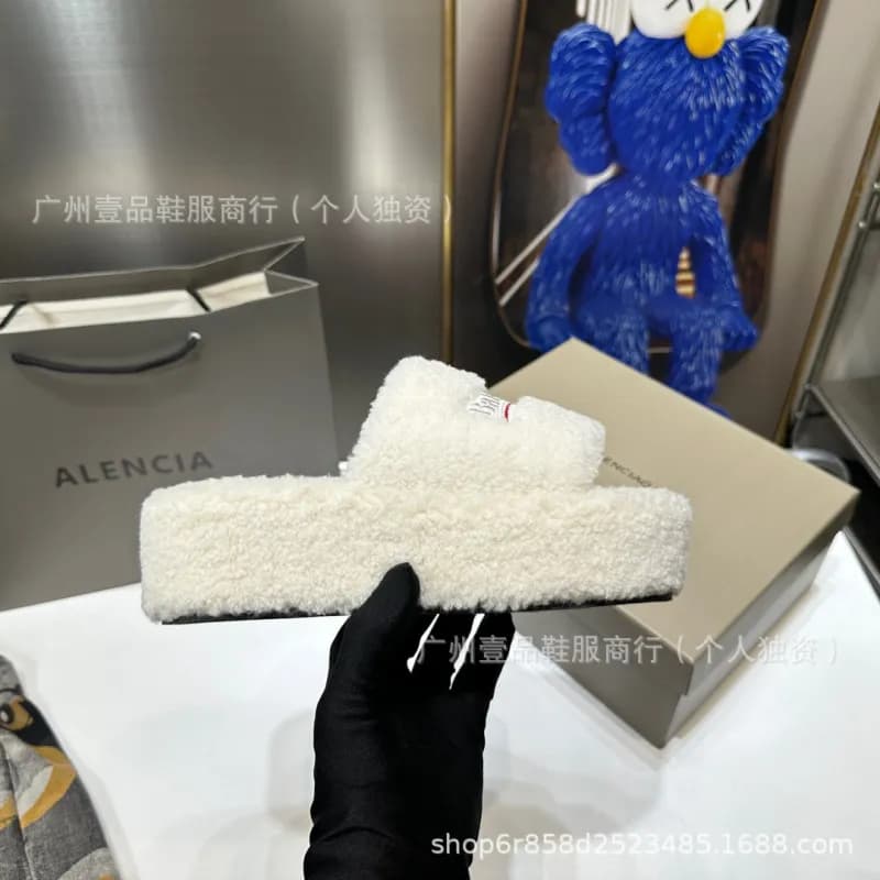 Balenciaga Speed Slide Fluffy Pink — White platform shoes