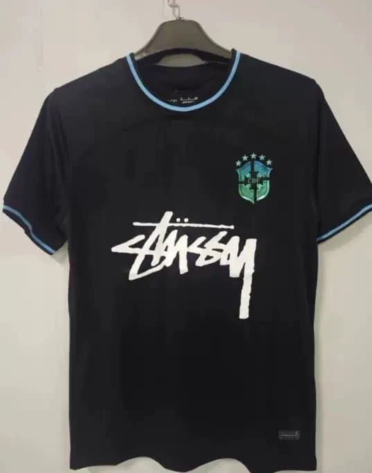 Stüssy Graphic T-Shirt Brazil Crest