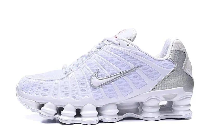 Nike Air Max Plus Supreme Collaboration — 1