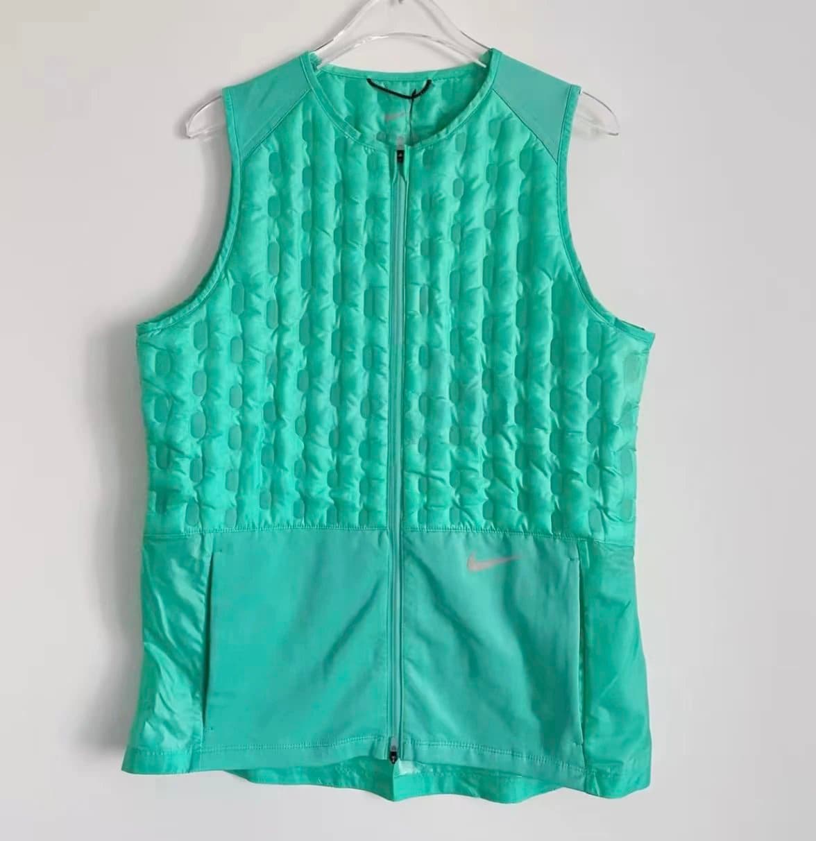 Nike AeroLayer Vest Mint Green