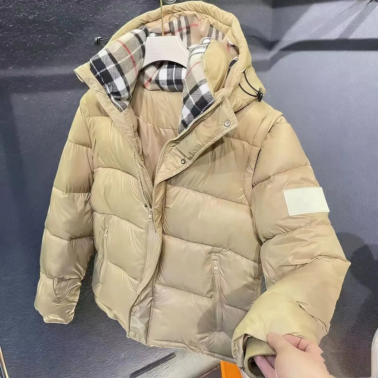 Moncler Puffer Jacket Tartan Lining — 卡其色