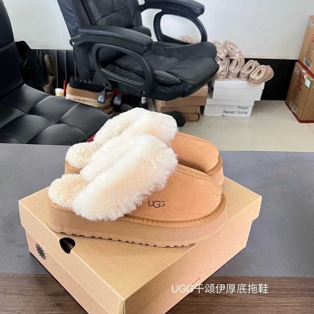 UGG Fluff Platform Slide Tan with Shearling