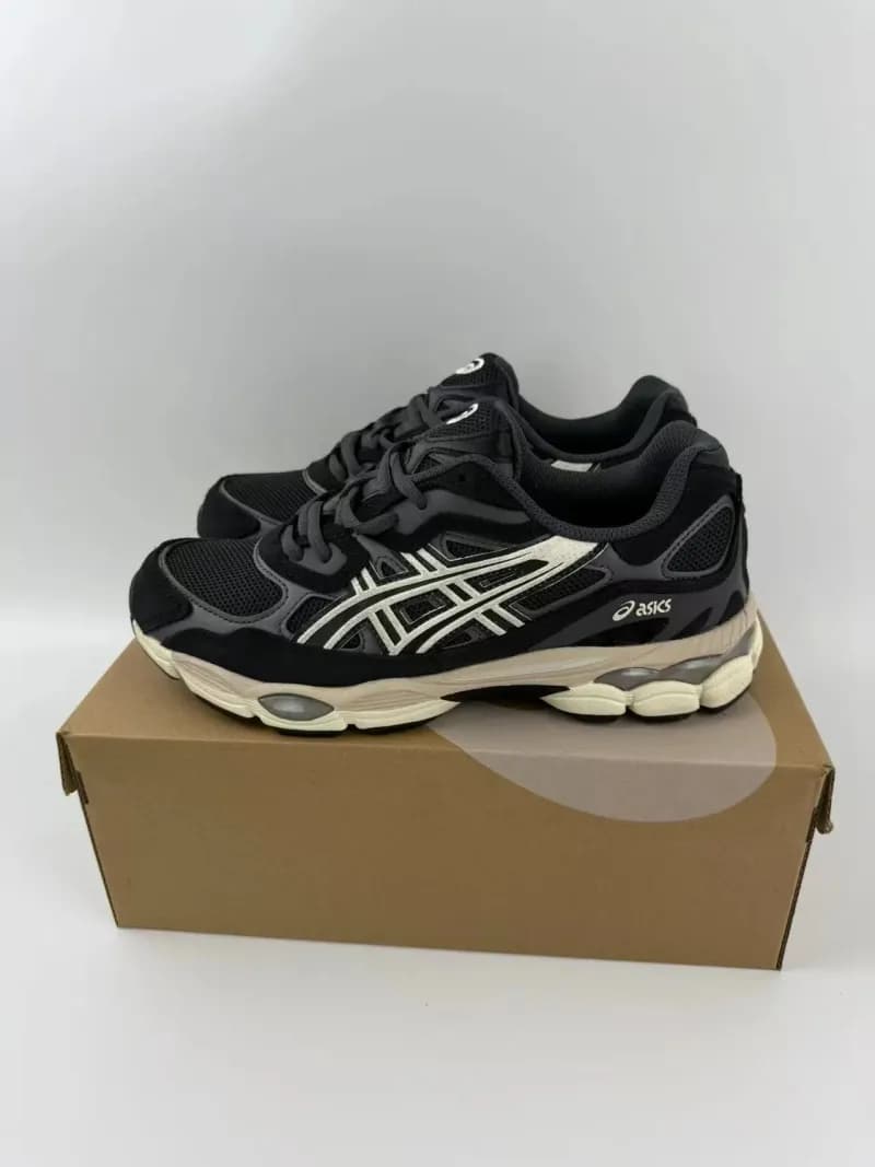 Asics Gel-Kayano 14 Black White