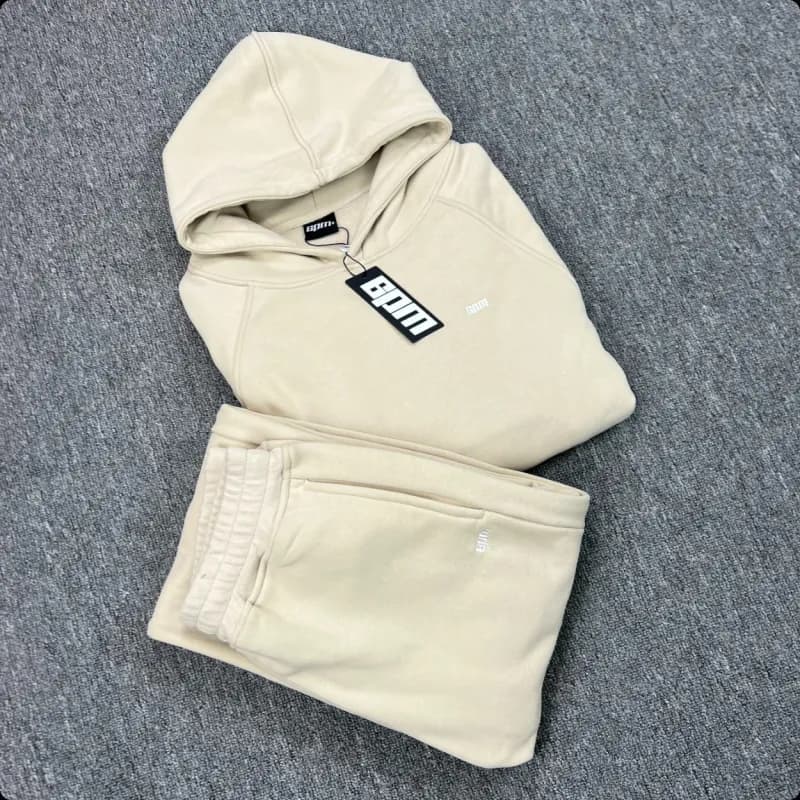 Corteiz Cropped Hoodie & Wide-leg Joggers Set White Script Logo — Apricot suit
