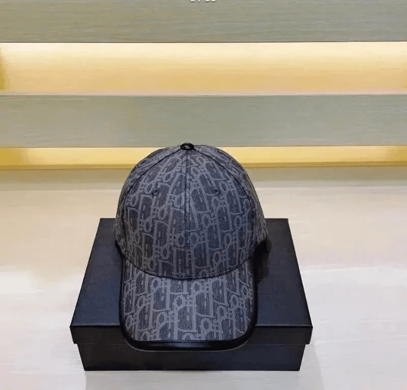 Stone Island Bucket Hat Compass Logo Patch — Dior *1