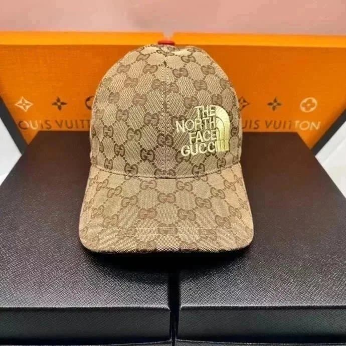 Dior Baseball Cap Oblique Logo — 16