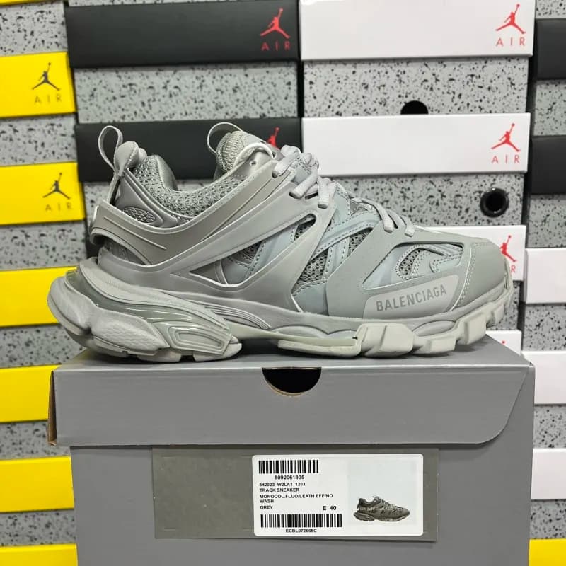 Balenciaga Speed Trainer Monocoil Fluoleath Effino