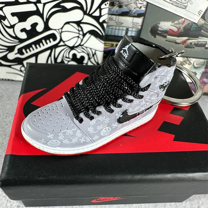 Air Jordan 1 High Miniature Keychain — 69. gray lobster + box