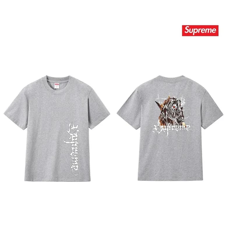 Supreme T-Shirt Gothic Logo Print