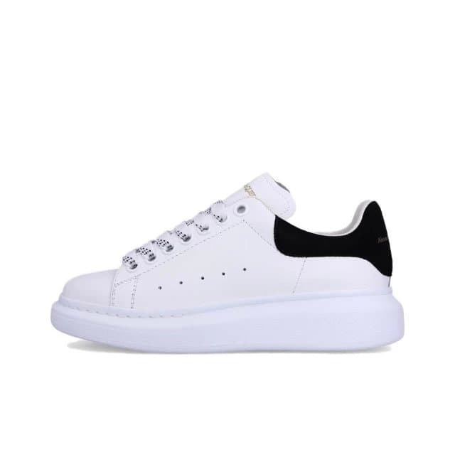 Alexander McQueen Sneaker Iridescent Heel — 黑金绒尾