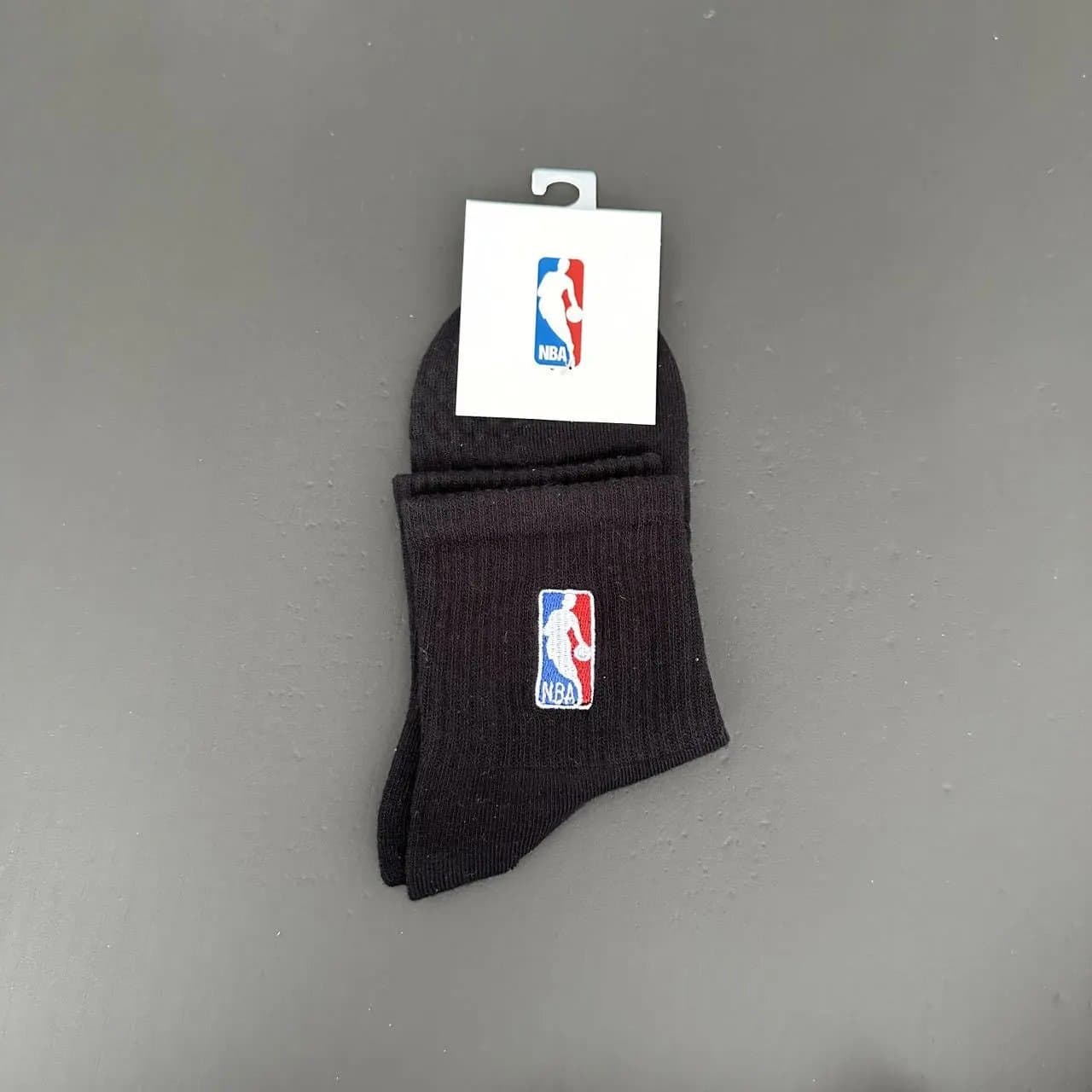 Champion Logo Sock C Logo — 均码 · 中筒-篮球黑