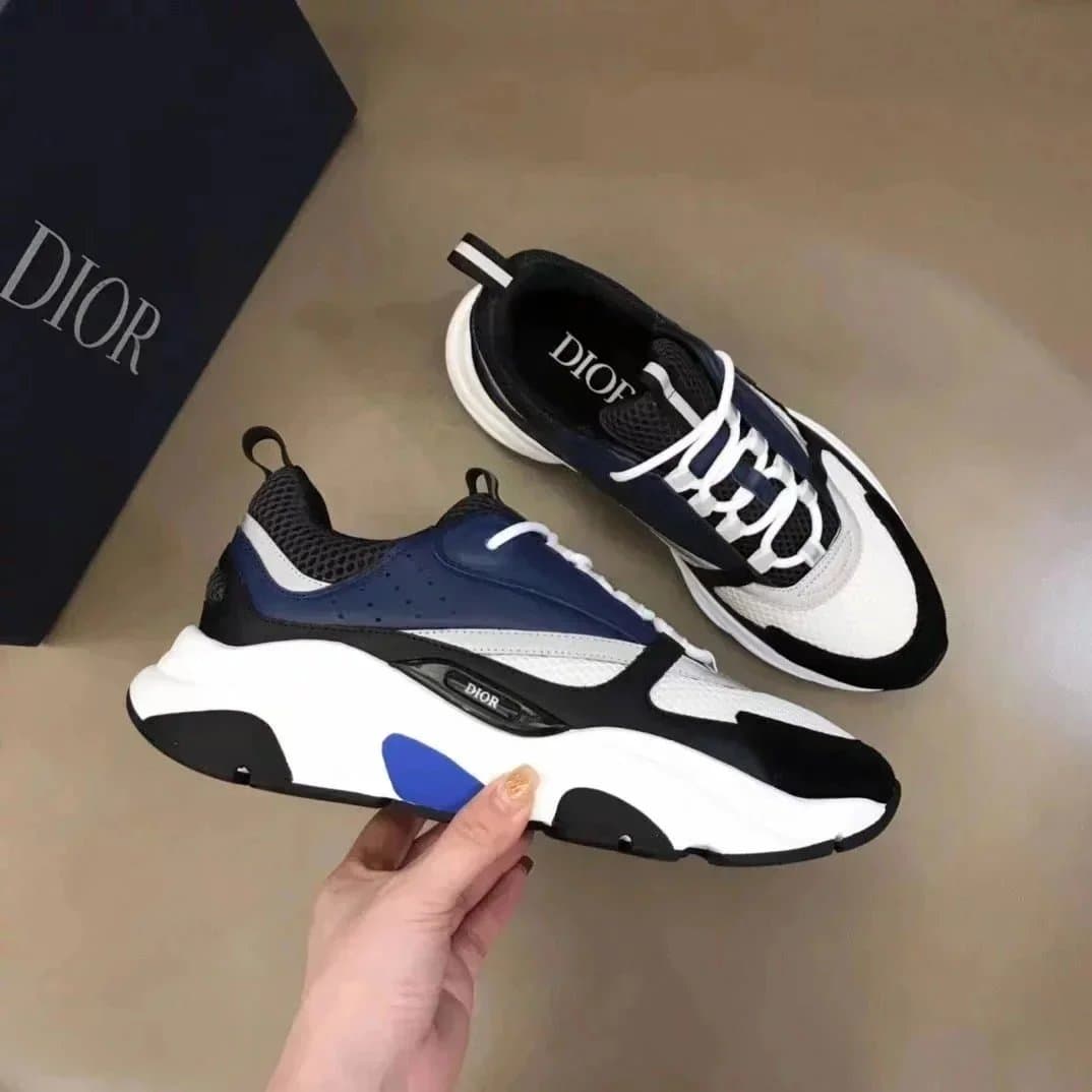 Dior Bobby Sneaker CD Logo — b20-19