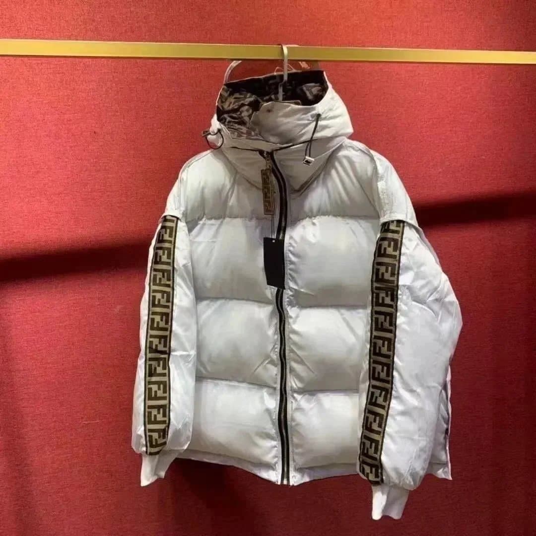 Moncler Puffer Jacket Glossy Navy with Logo Patch — FF white