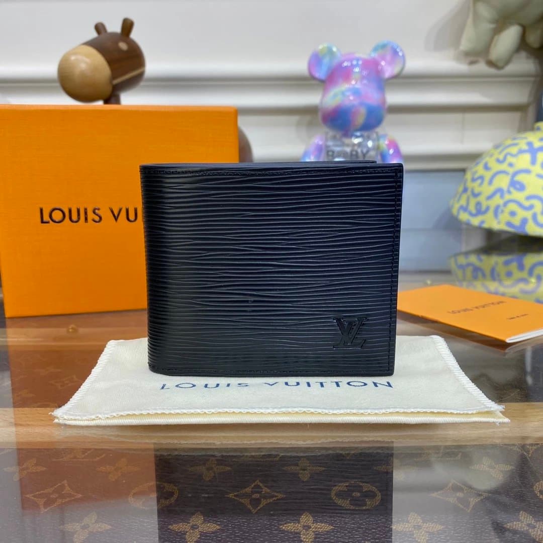 Louis Vuitton Bifold Wallet Monogram Eclipse — 颜色六