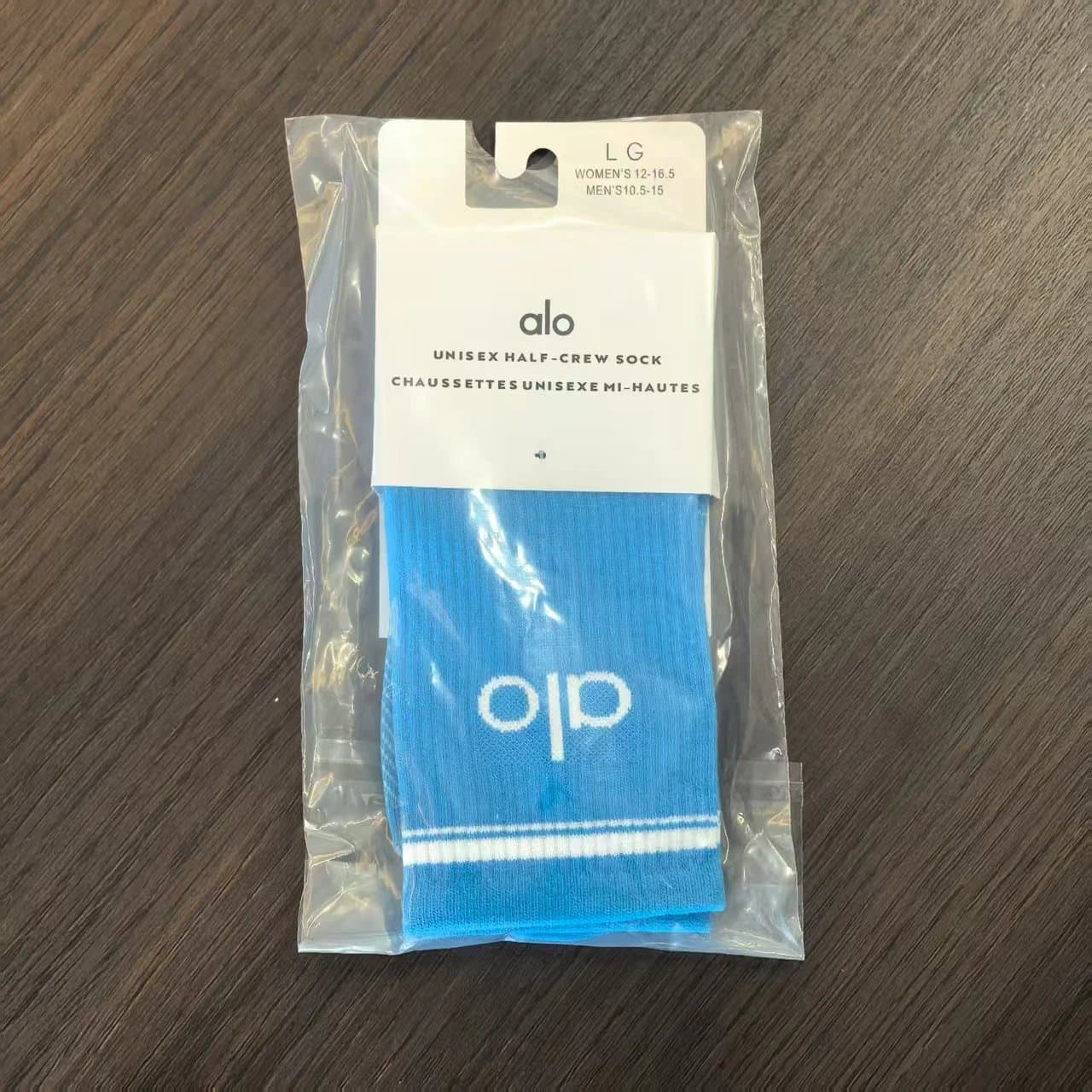 Lululemon Half-Crew Sock Logo Stripe — 均码 · alo长筒蓝色