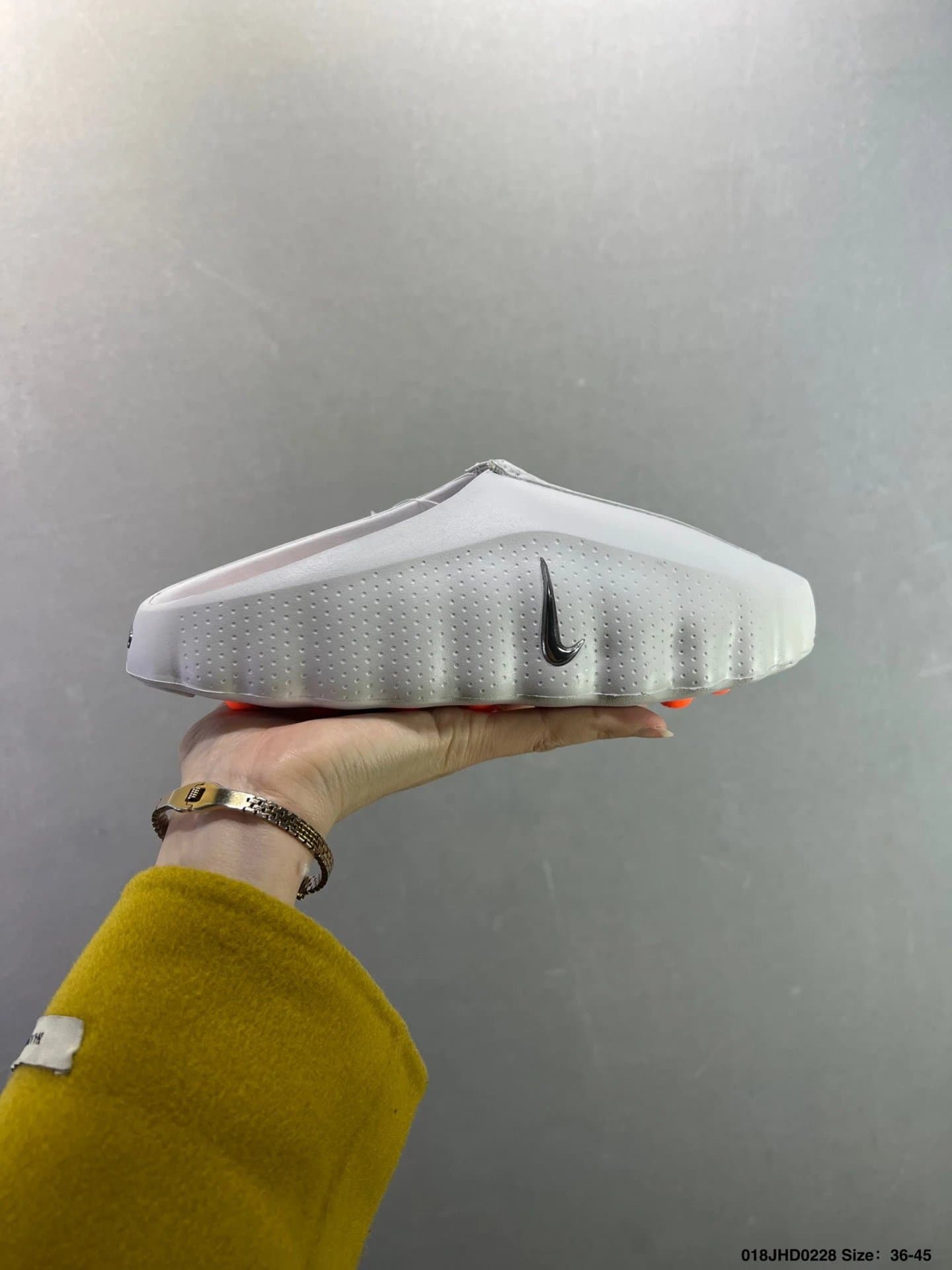Nike VaporMax Moc 3 White/Orange