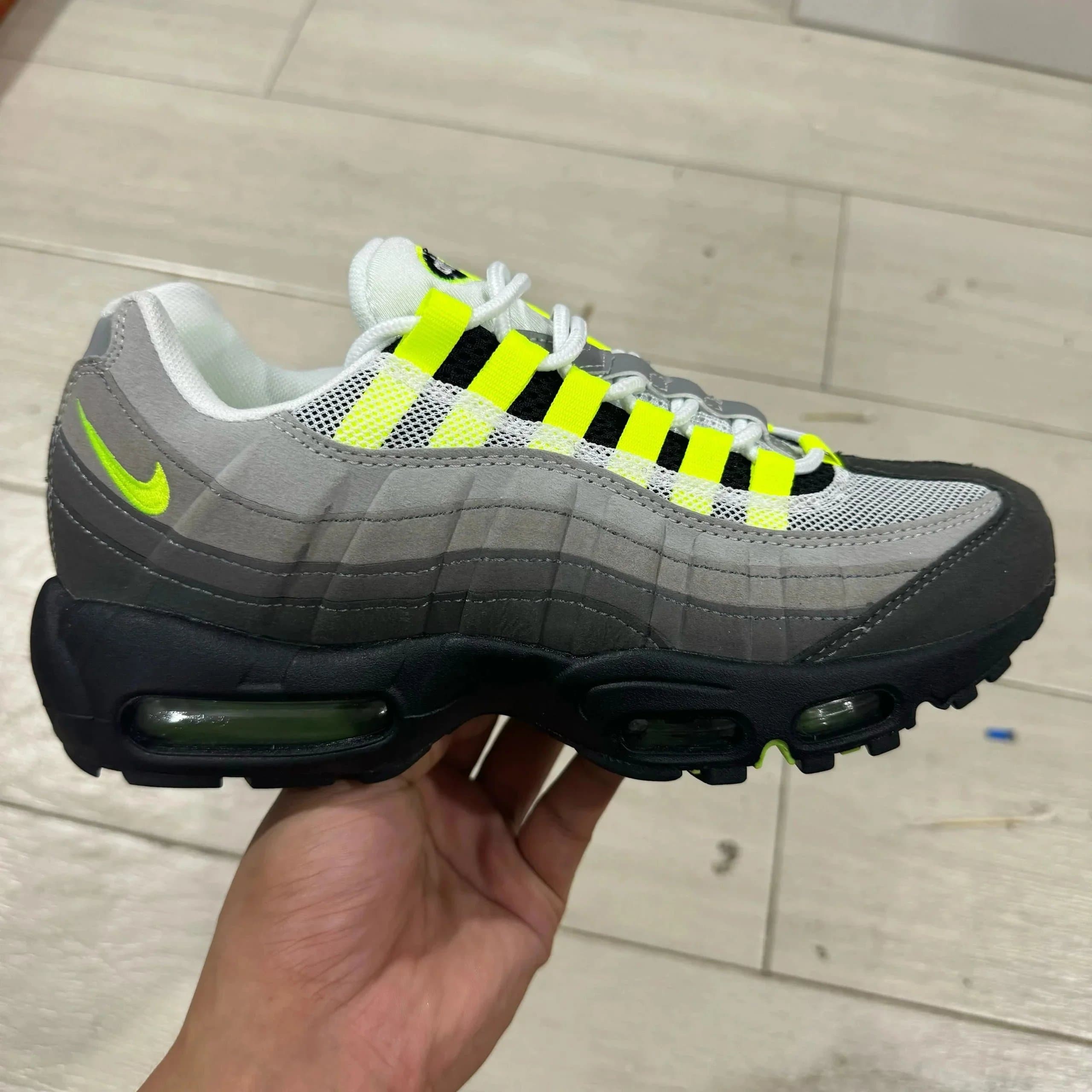 Nike Air Max 95 Travis Scott — 1灰绿翻毛