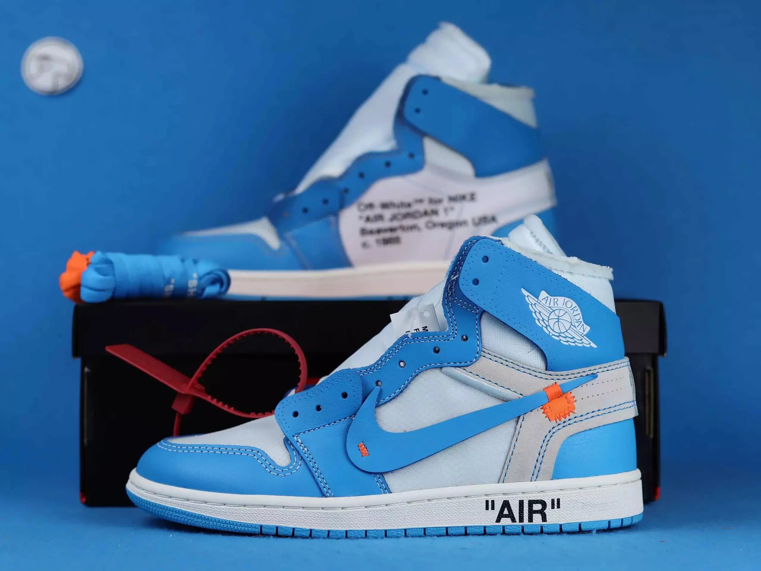 Air Jordan 1 High Off-White UNC