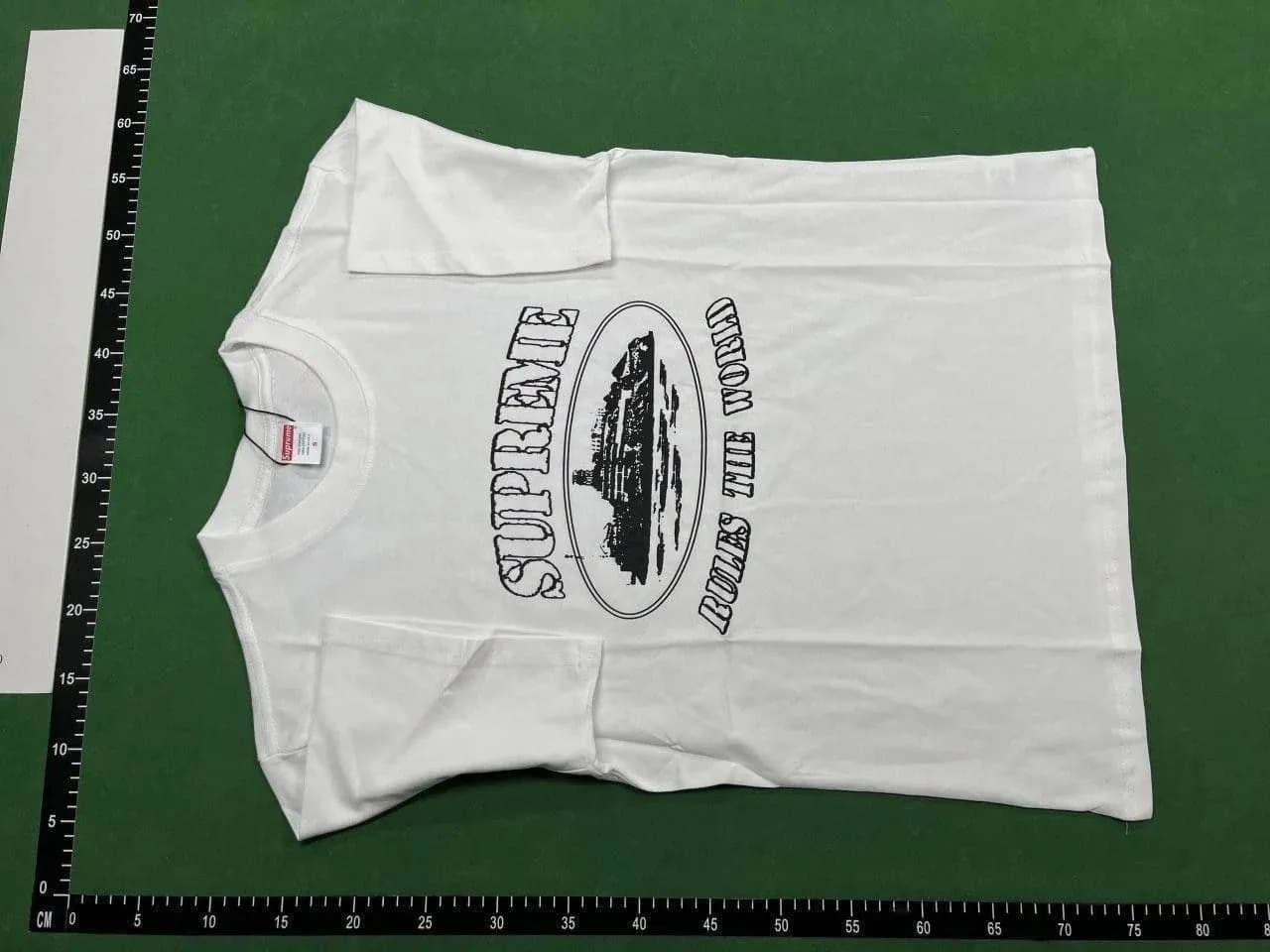 Stone Island T-Shirt Compass Patch — 27
