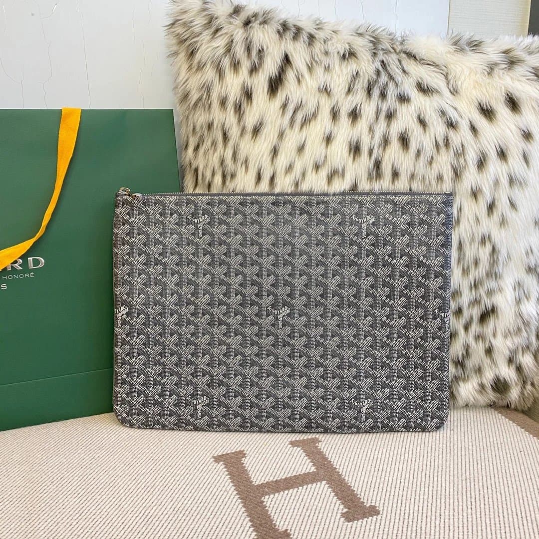 Goyard Saint Louis Pouch Goyardine Canvas