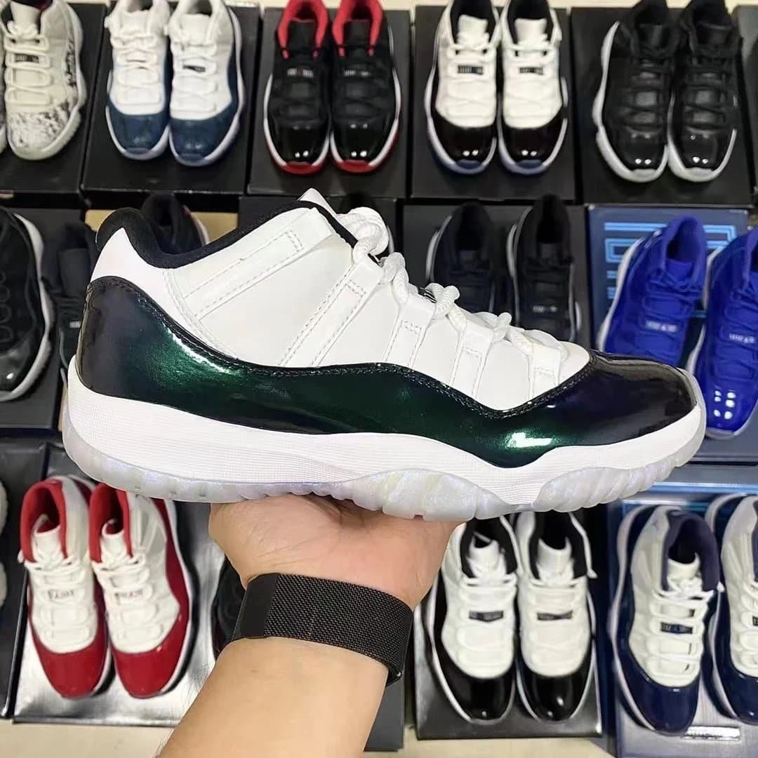 Air Jordan 11 Low Concord Green
