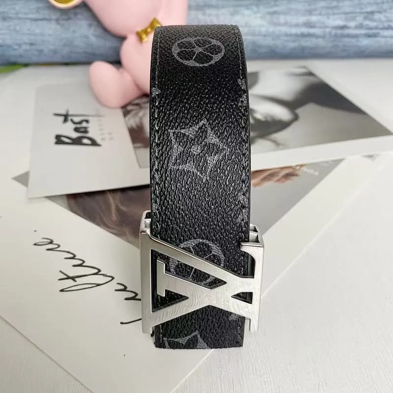 Louis Vuitton LV Monogram Belt Travis Scott Reverse Logo — Black flower silver buckle