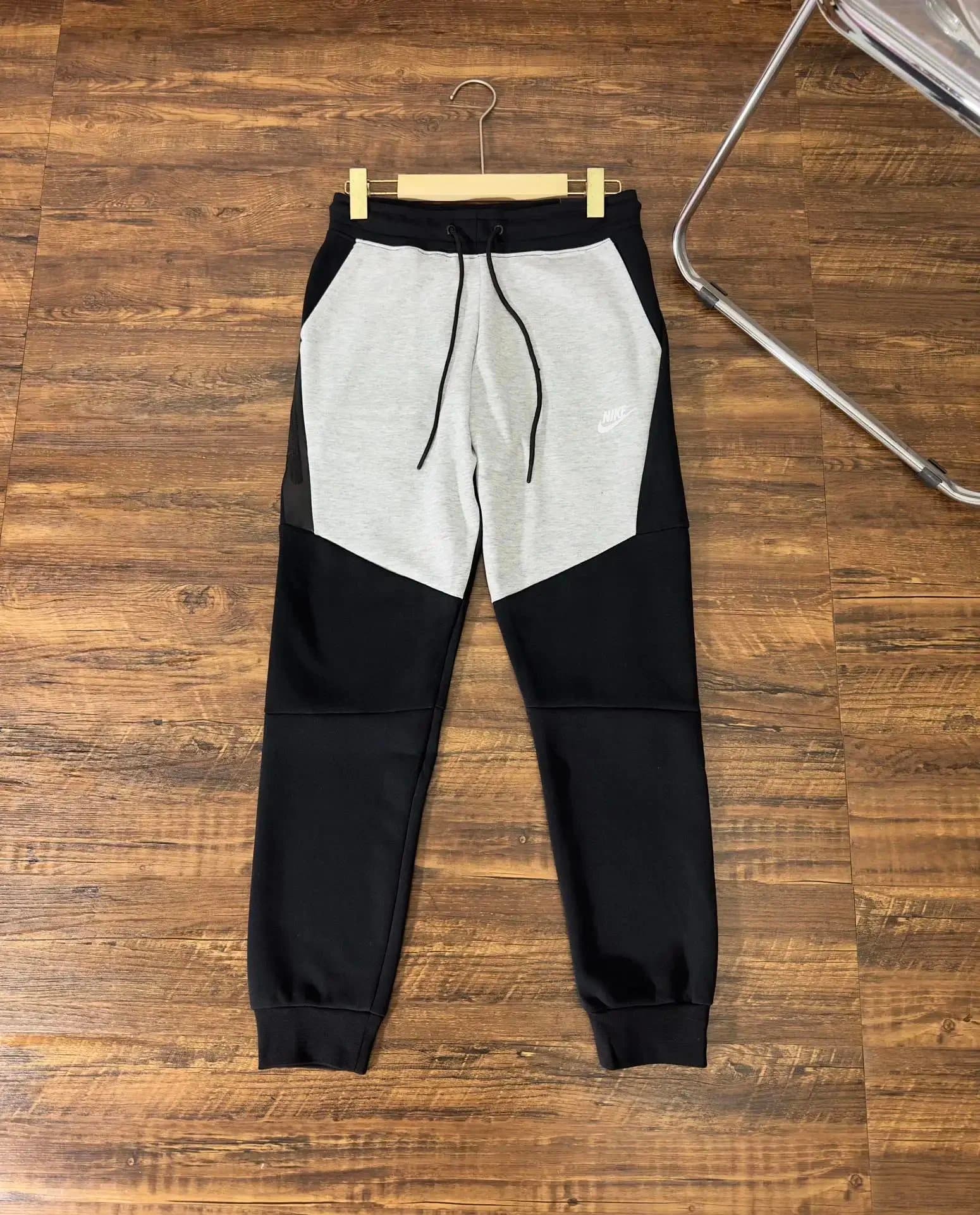 Nike Tech Fleece Joggers Colorblock