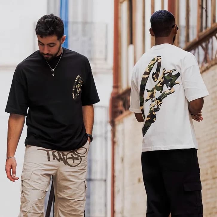 Graphic Tee Corteiz Script — 黑色 棉6#（迷彩）