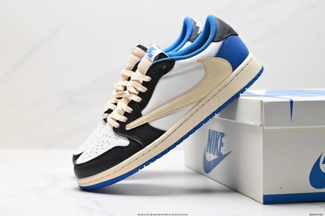 Air Jordan 1 Low Travis Scott Reverse Mocha