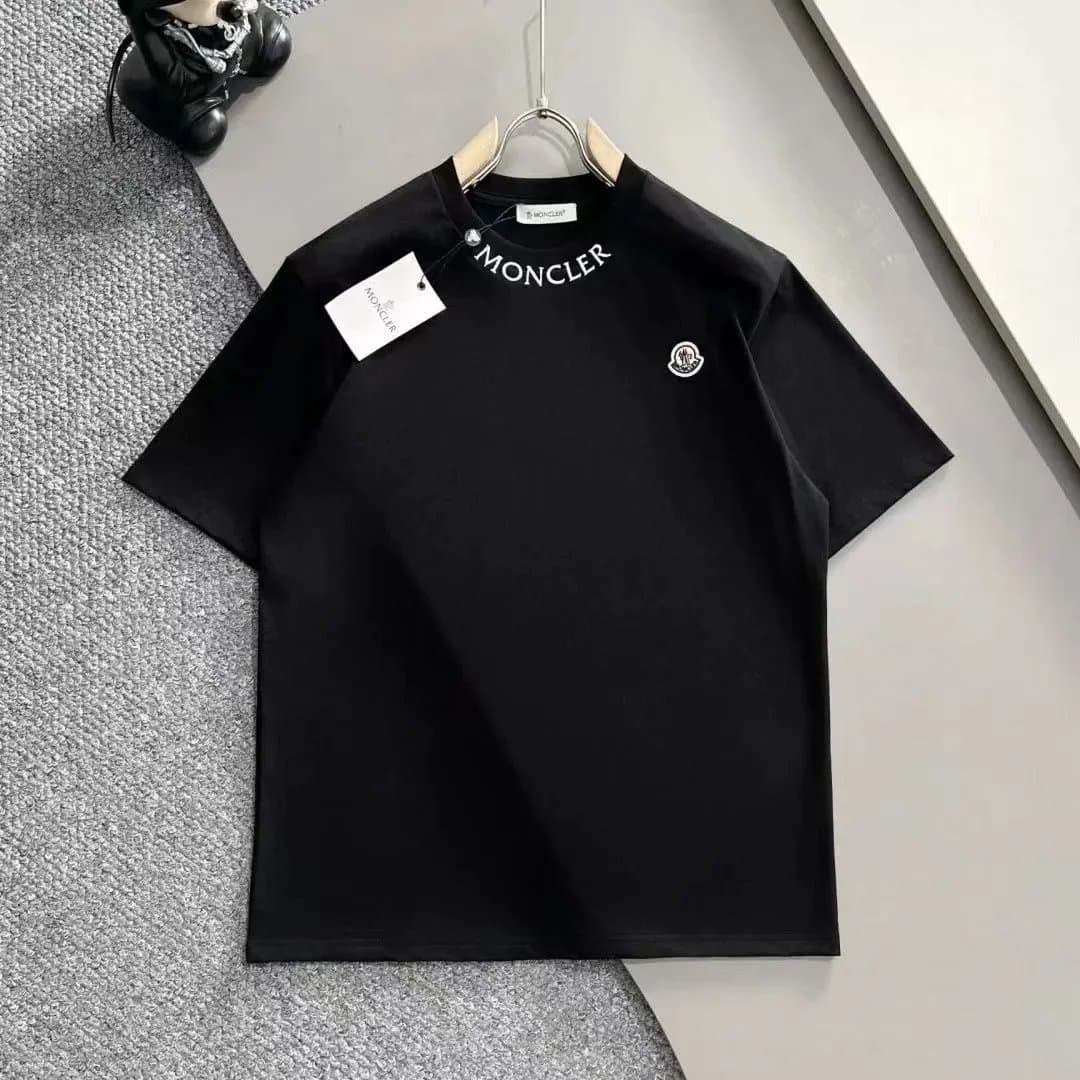 Moncler Logo T-Shirt Classic Logo Patch — cp-21