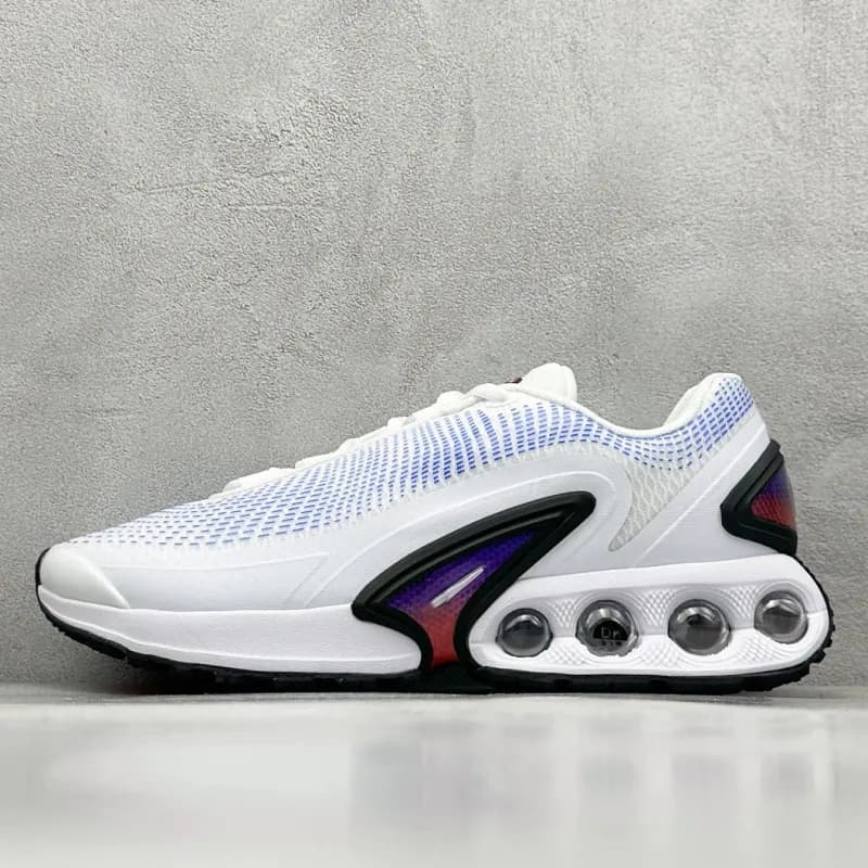 Yeezy 700 Analog