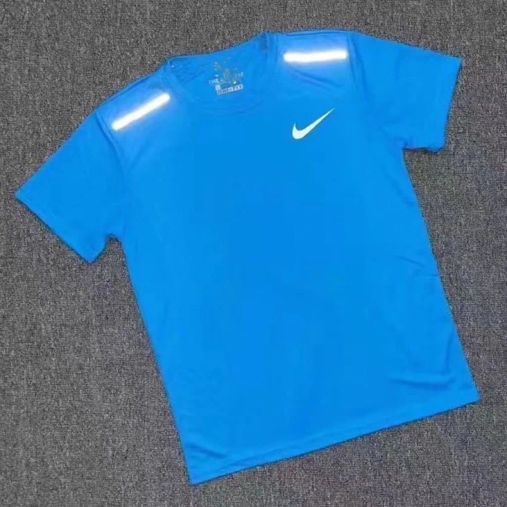 Nike Reflective Performance Tee Reflective Shoulder Stripes