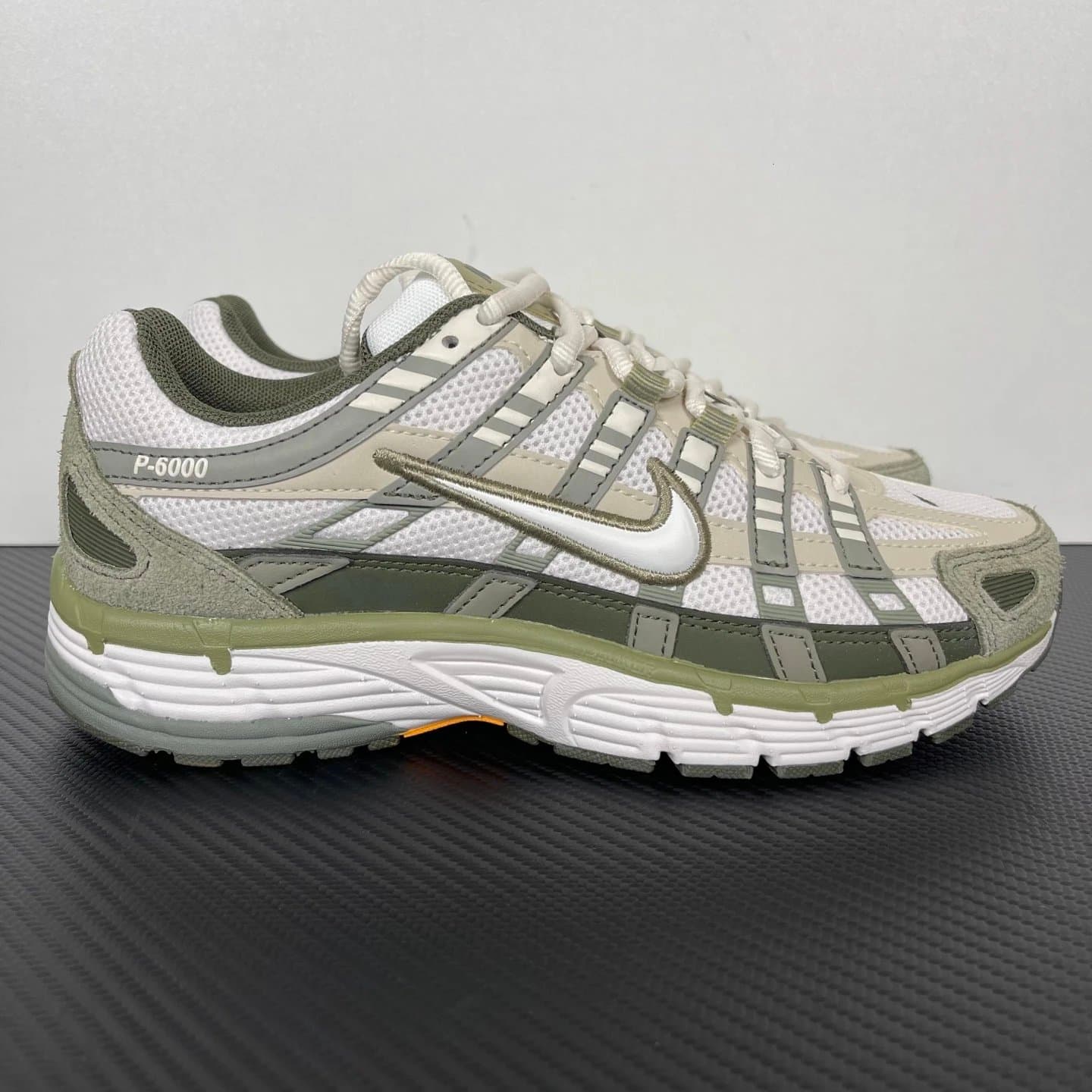 Nike P-6000 Olive