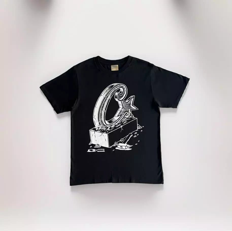 Stüssy T-Shirt Green Logo — 石碑黑白色